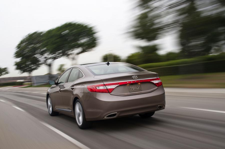  Hyundai Azera 2012 года  (фото 69 из 103)